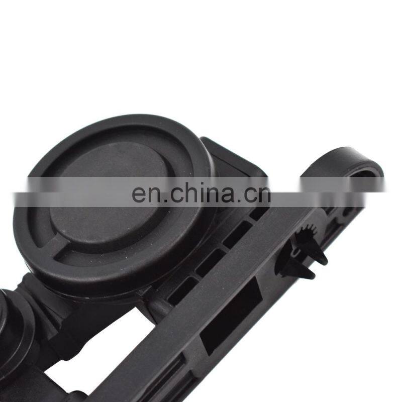 PCV Crankcase Vent Valve For VW Jetta GTI Audi TT A3 A4 Eos 2.0T 06F129101