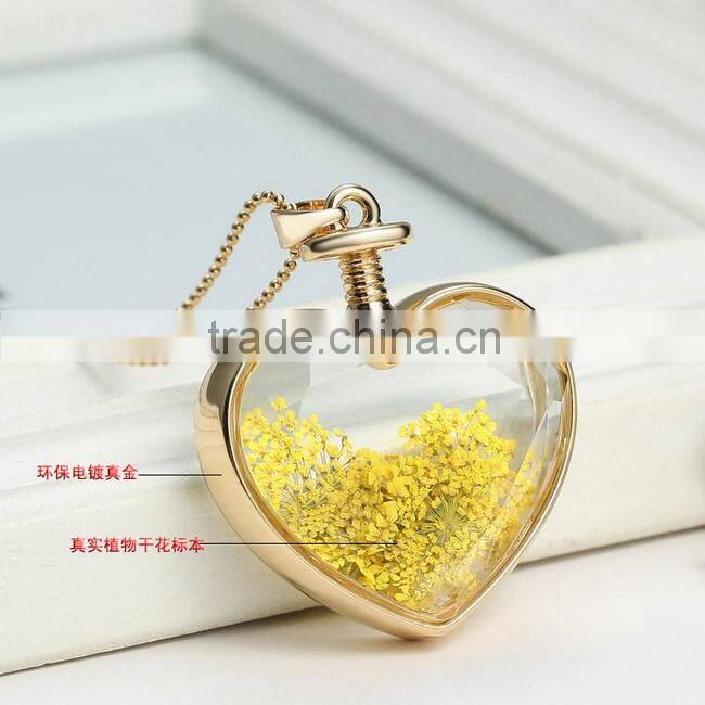 DIY Crystal glass heart locket necklace with chrysanthemum