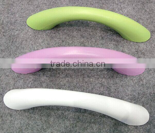 Promotional trendy pu foam bath handle