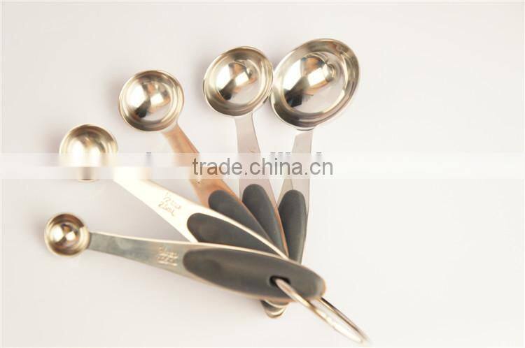 Silicon handle measuring spoon and cups