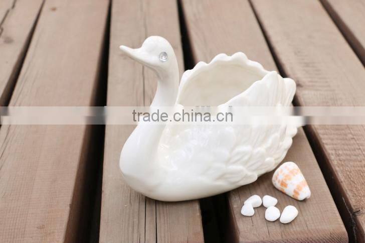 New design white swan ceramic flower vase decoration