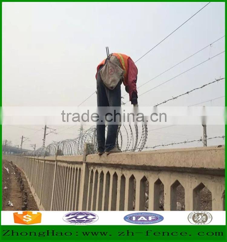 Factory direct sale high security used Prison razor barbed wire Fence