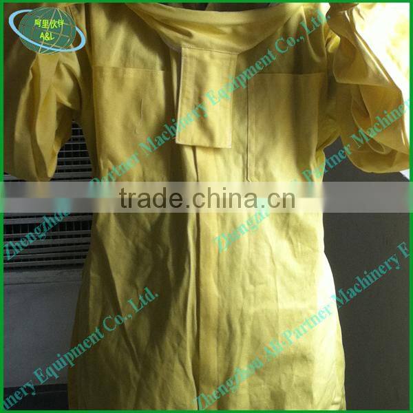 Manufacturer wholesale rational design couple of suits for beekeepers