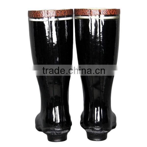 Steel toe insulating safety rubber boots
