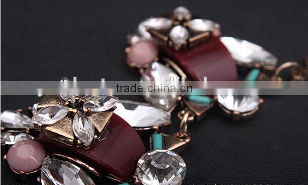 New arrvial plating imitation gold zinc alloy acrylic stone glass stone statement necklace