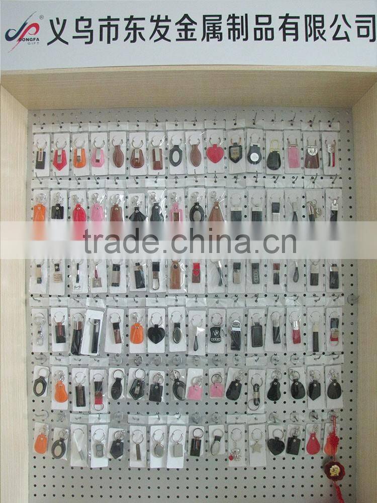 hot sales zinc alloy promotional football keychain/metal sports keychain gift