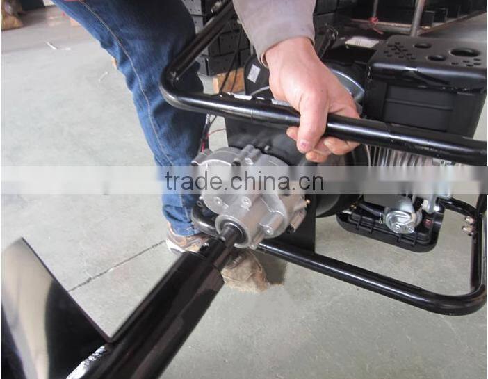 New type four-stroke powered earth auger drill