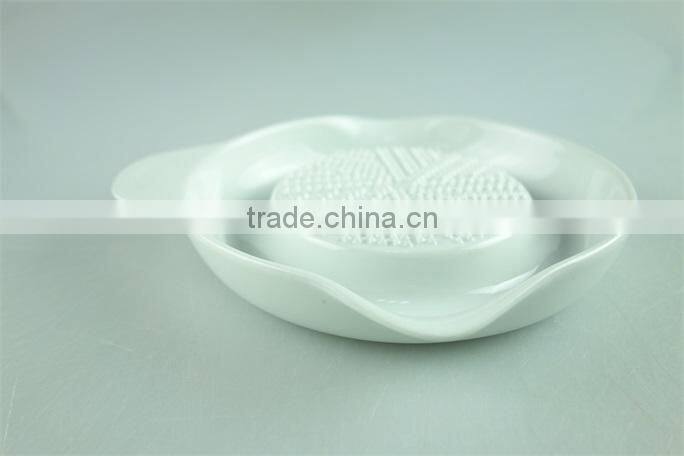 Ceramic hand lemon squeez / fruit squeeze tool