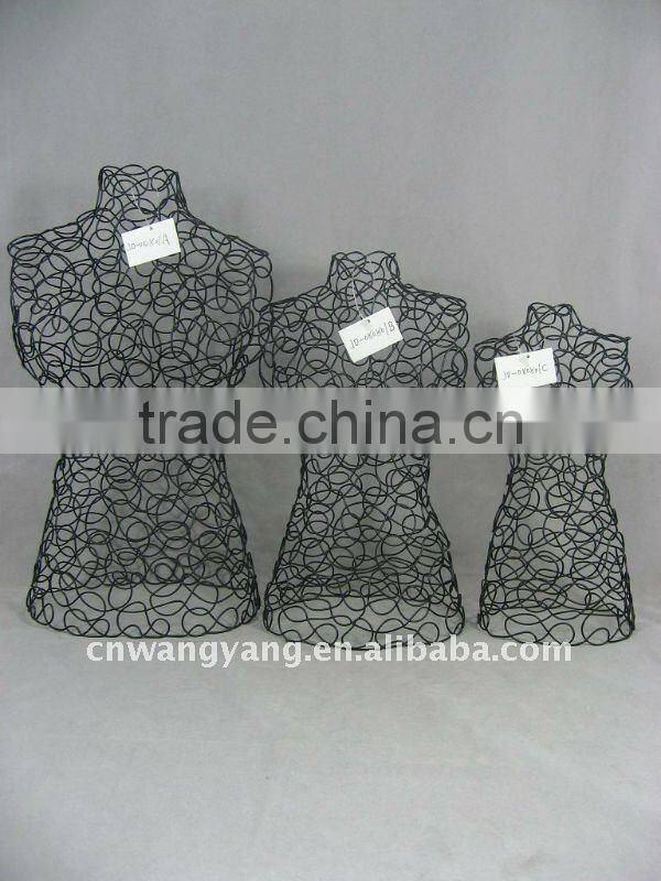 bust jewelry display