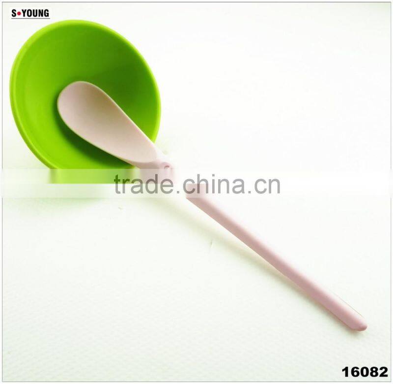 16083 baby silicone feeding spoon