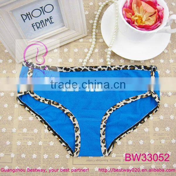 Soft fashion hipster for No Pants Subway Ride