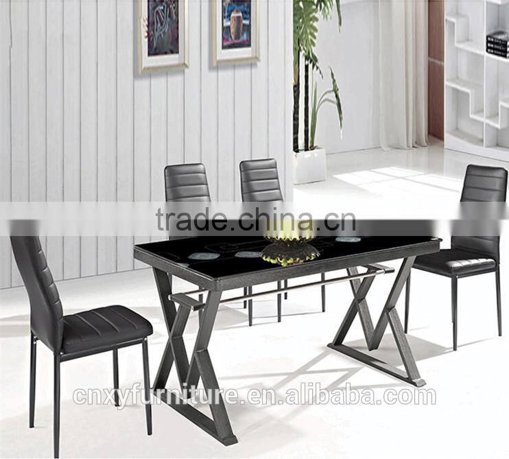 Foshan modern metal base 9mm thick rectangle black lacquer tempered glass dining table for 4 person