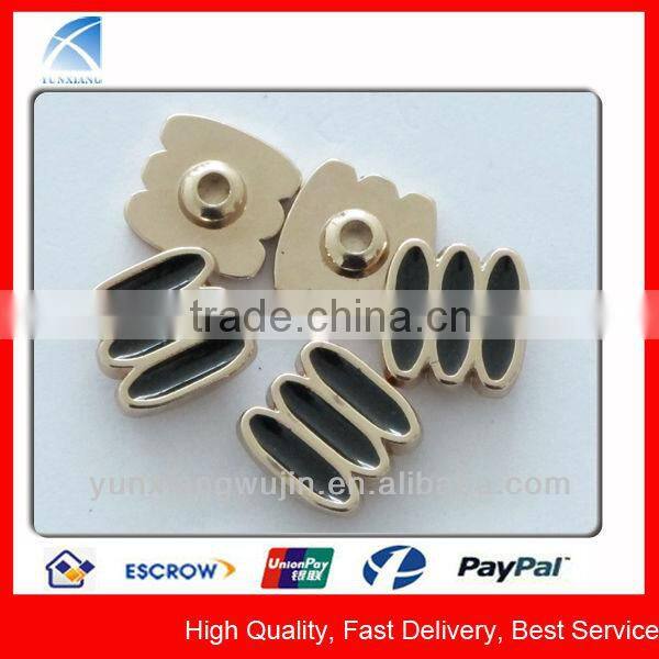 YX4322 Pyramid Metal Rivets for Jeans