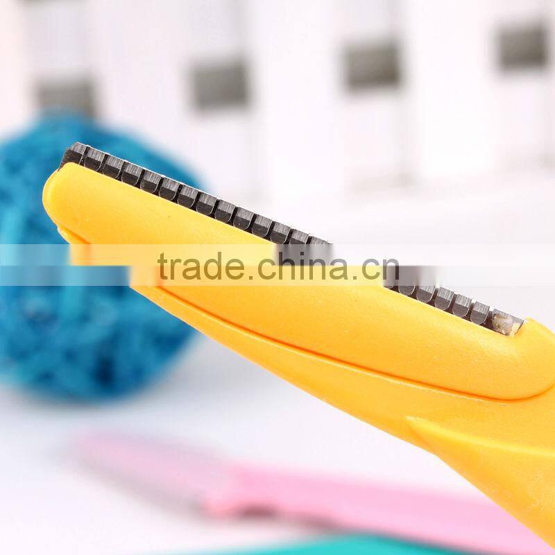 Wholesale 3pc/set plastic eyebrow trimmer