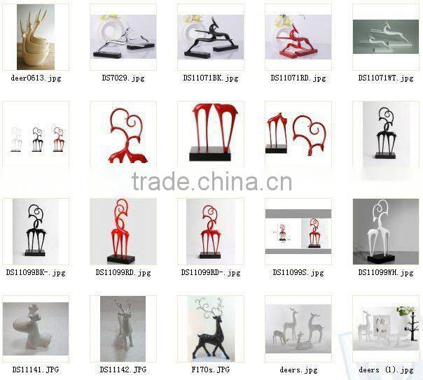 Figurine sportive girl for home decor Resin ornament crafts for gift&souvenir