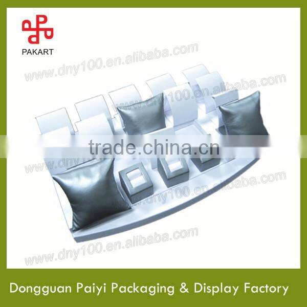 Lxury elegant wooden jewelry displlay