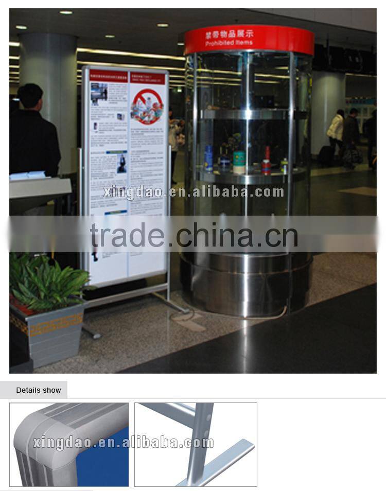 Aluminum retractable display poster stand