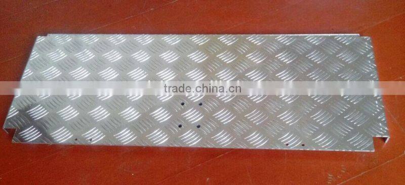 Aluminum checkered plate processing tray