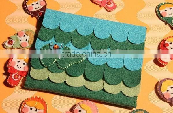 China supplier wholesale custom polyester gadget pouch retina sleeve cotton fabric bulk cell phone case with handsewn elephant