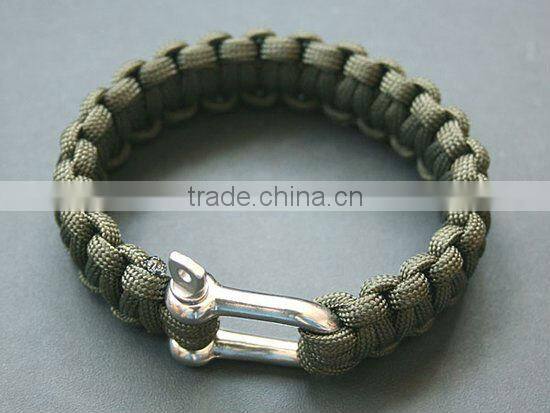 Outdoor Camping Survival Paracord Bracelet