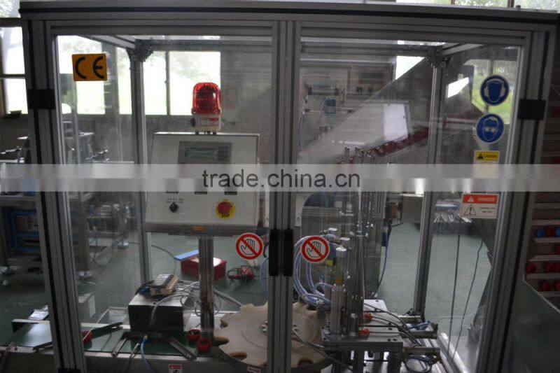 Automatic interlining machine