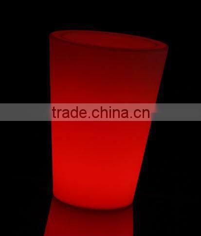 Rotational molded illuminated plastic pots