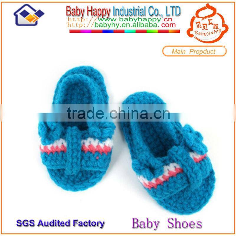 Nice design wool knitted baby winter boots
