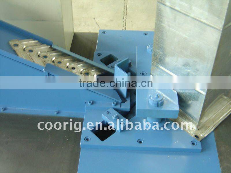 Pneumatic Corner Machine