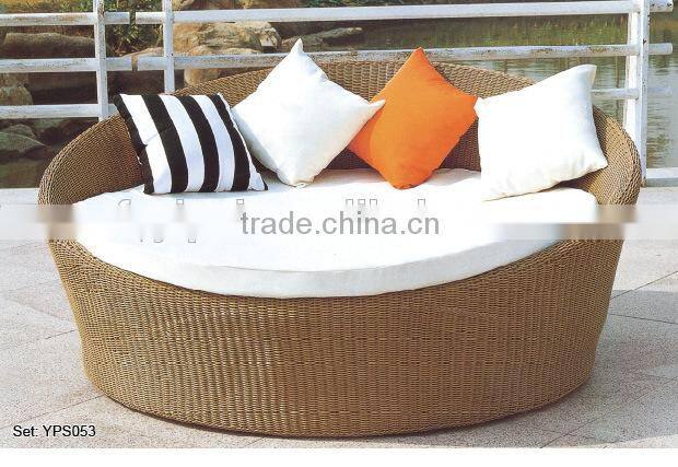 Outdoor round rattan sofa bed patio hotel sofa YPS056