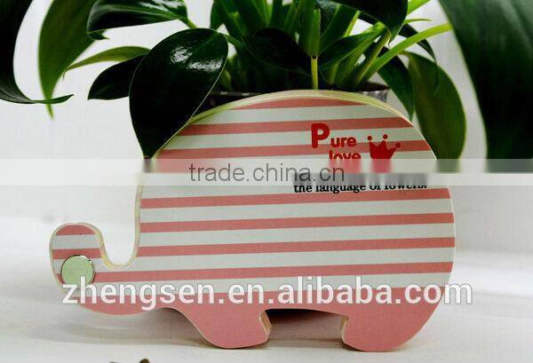 aminal shaped memo pad with saddle stitching