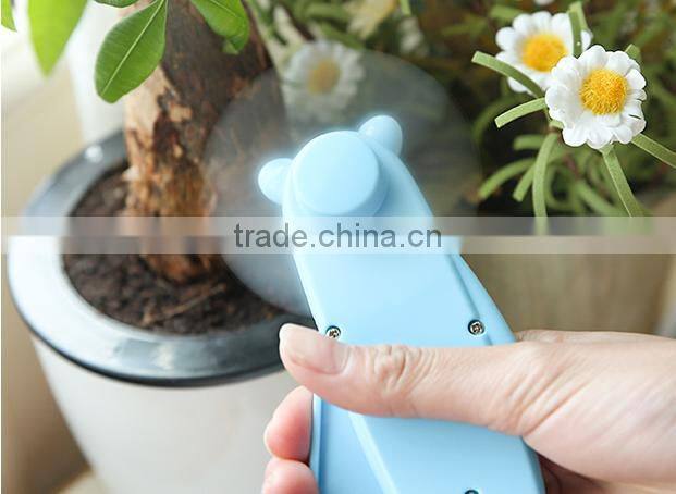 Wholesale Stock Small Order Cartoon Mini Hand Pressure Portable Fan
