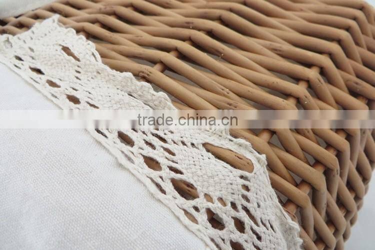 handmade cheap wicker picnic basket with lid for family