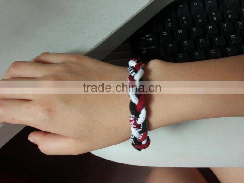 Man -made woven silicone teething necklace/bracelet