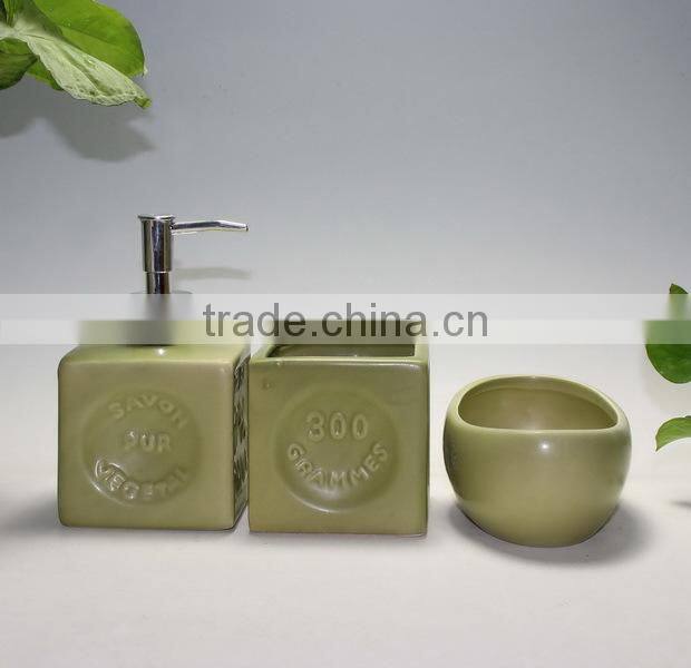 2015 new 3pcs cute ceramic bathroom accessories
