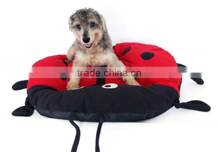 Luxury pet dog beds pet product supplies cute ladybug shape kennel decorative dog kennels
