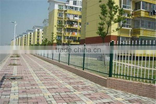 Powder coated metal fencing panles