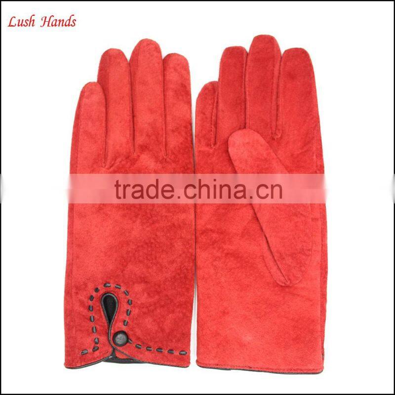 Basic and classic ladies Red sheep suede gloves with black button