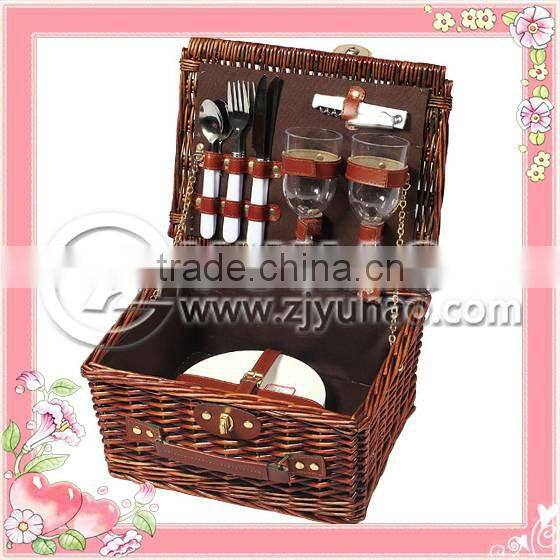 Hot Sale and Natural Wicker Picnic Baskets for 2 person