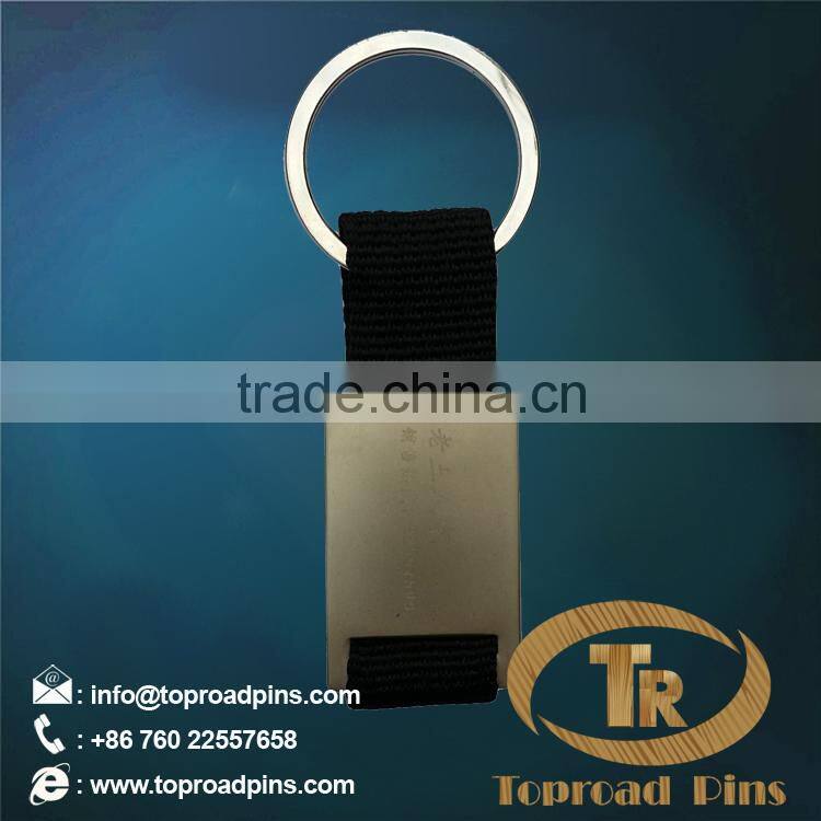 2015 hot sale custom metal keychain with leather