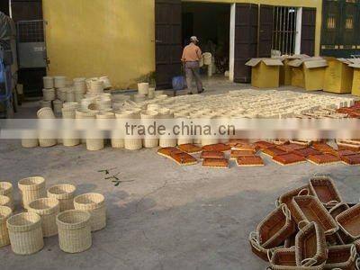 round seagrass boxes