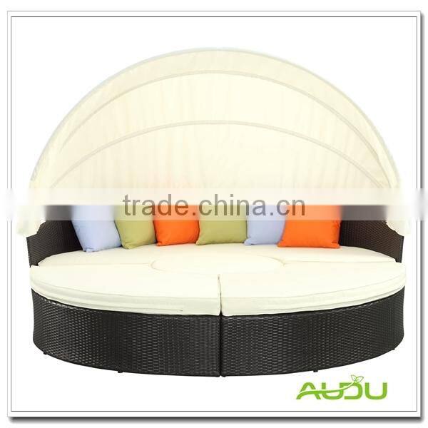 Audu Large Hotel Or Home Bed Round Shaped Beside Pool
