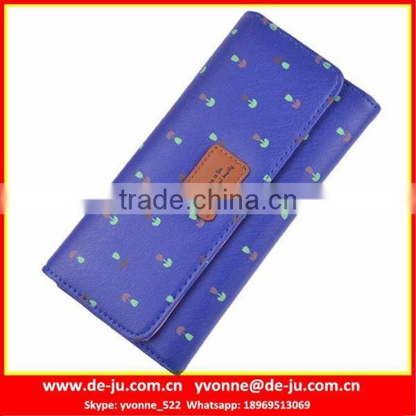 Metal Decorative Designer Wallet With Rivets