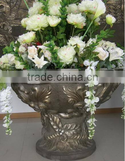 Cast Iron Flower Pot, Garden Planter/Urn