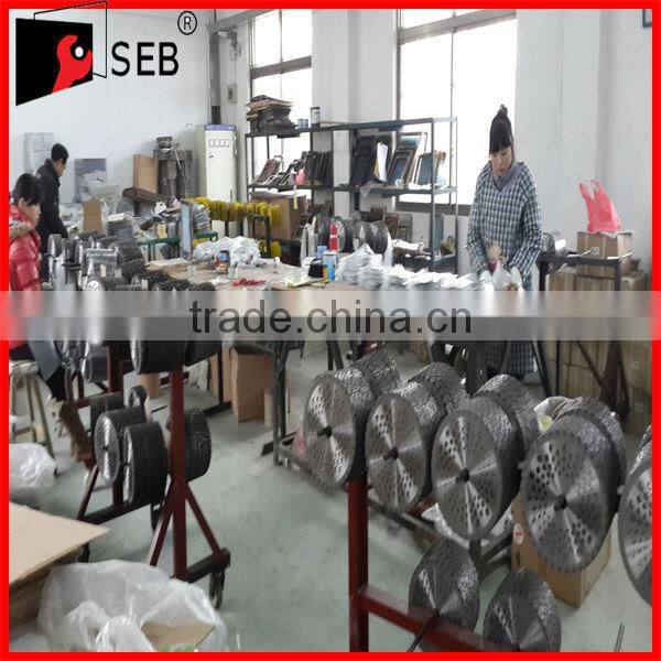 tungsten blade for cutting wood with nail and metal