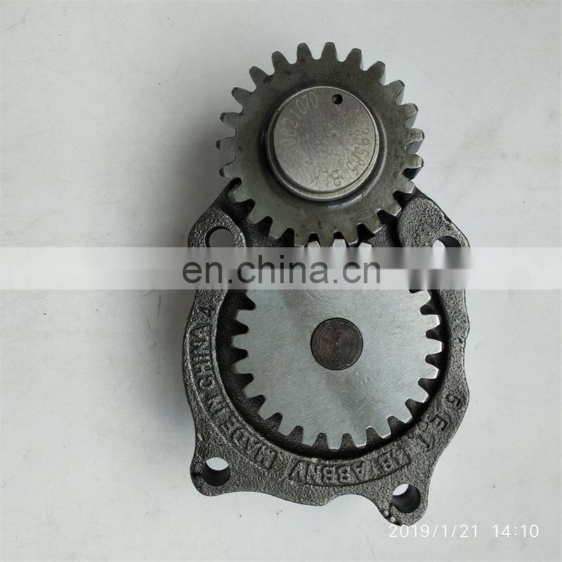 4BT Diesel engine spare parts 4939585 oil pump