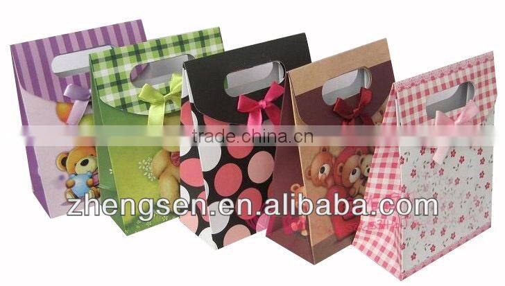 white paper bag with custom LOGO for promotion