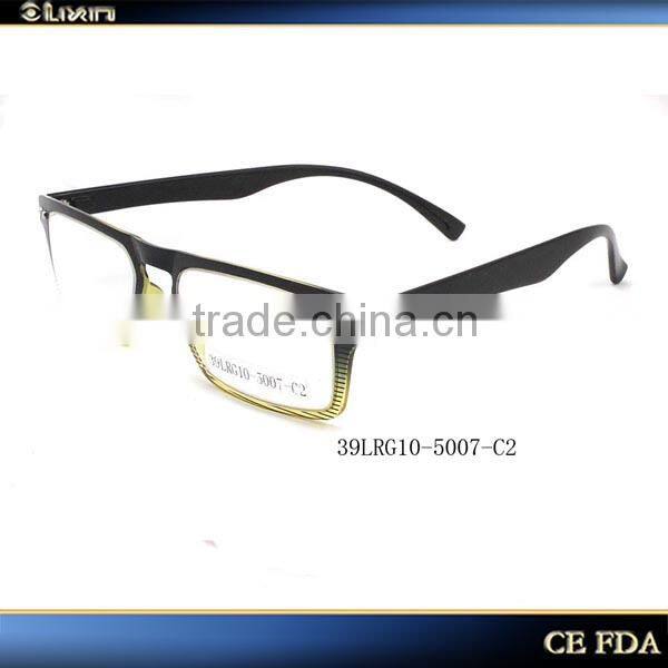 light, elegant & smart TR 90 designer reading glasses with case