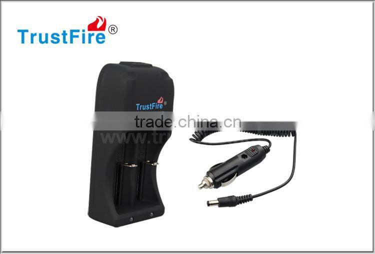 Factory cheap price portable TR-006 battery charger for 26650 and 18650 rechargeable battery