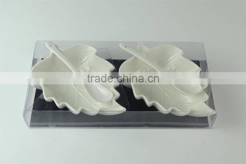 High quality stocked White leaf shape Ceramic dish set, relish dish/split dish/salad dish with spoon