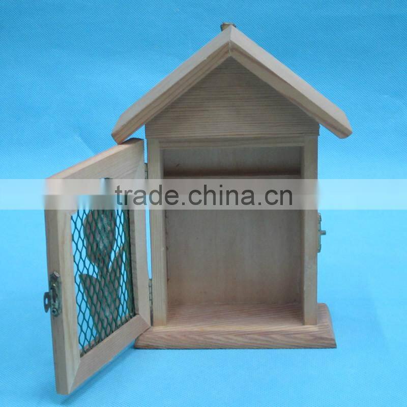 Wooden key box 01